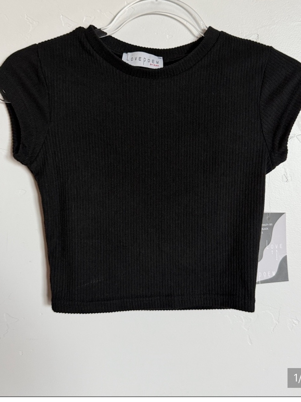 LOVEPOEM Black Ribbed Crop Tee Classic Minimalist Top